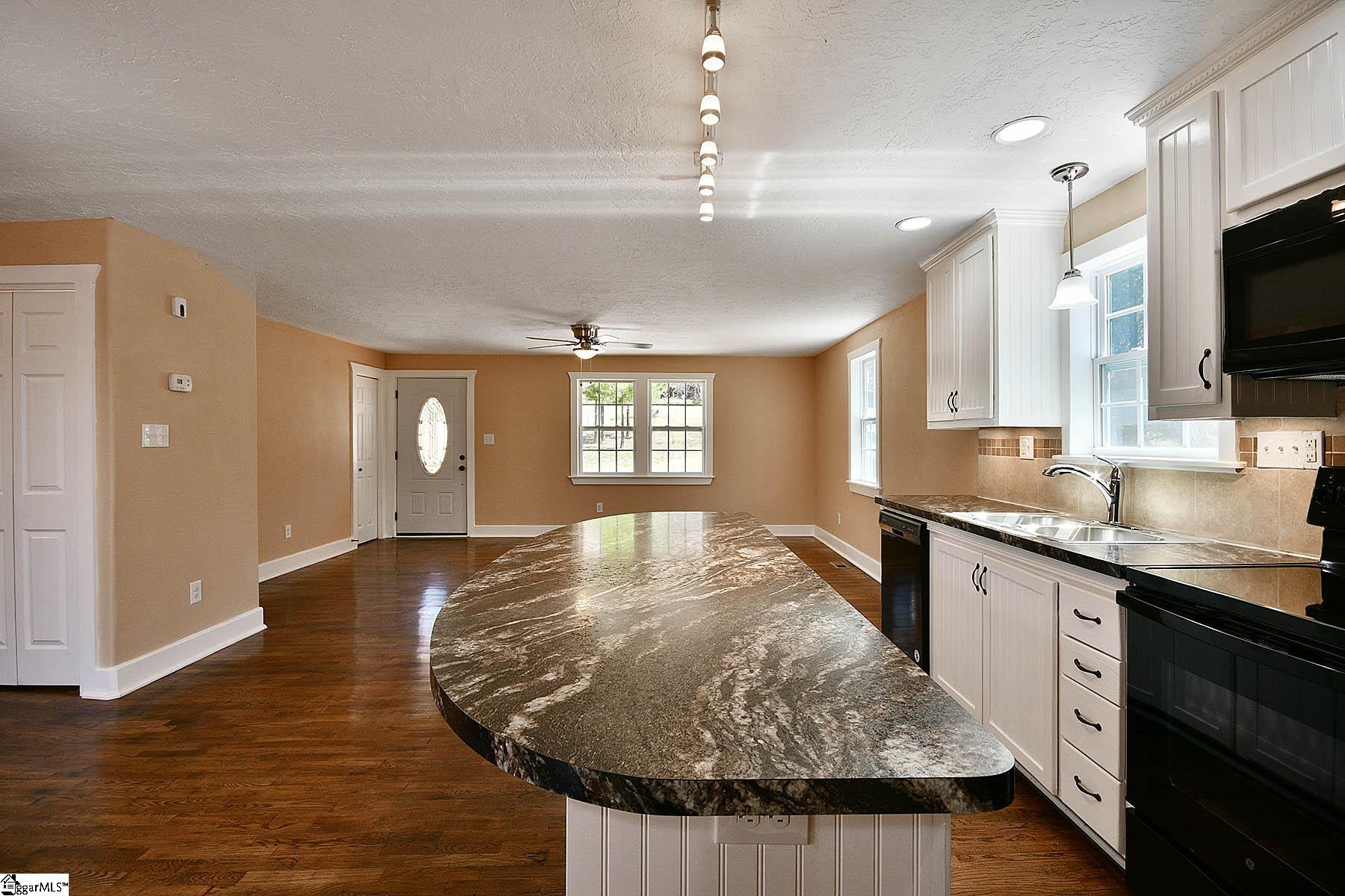 937 North Homestead Road Pickens, SC 29671 - Photo 14 of 36