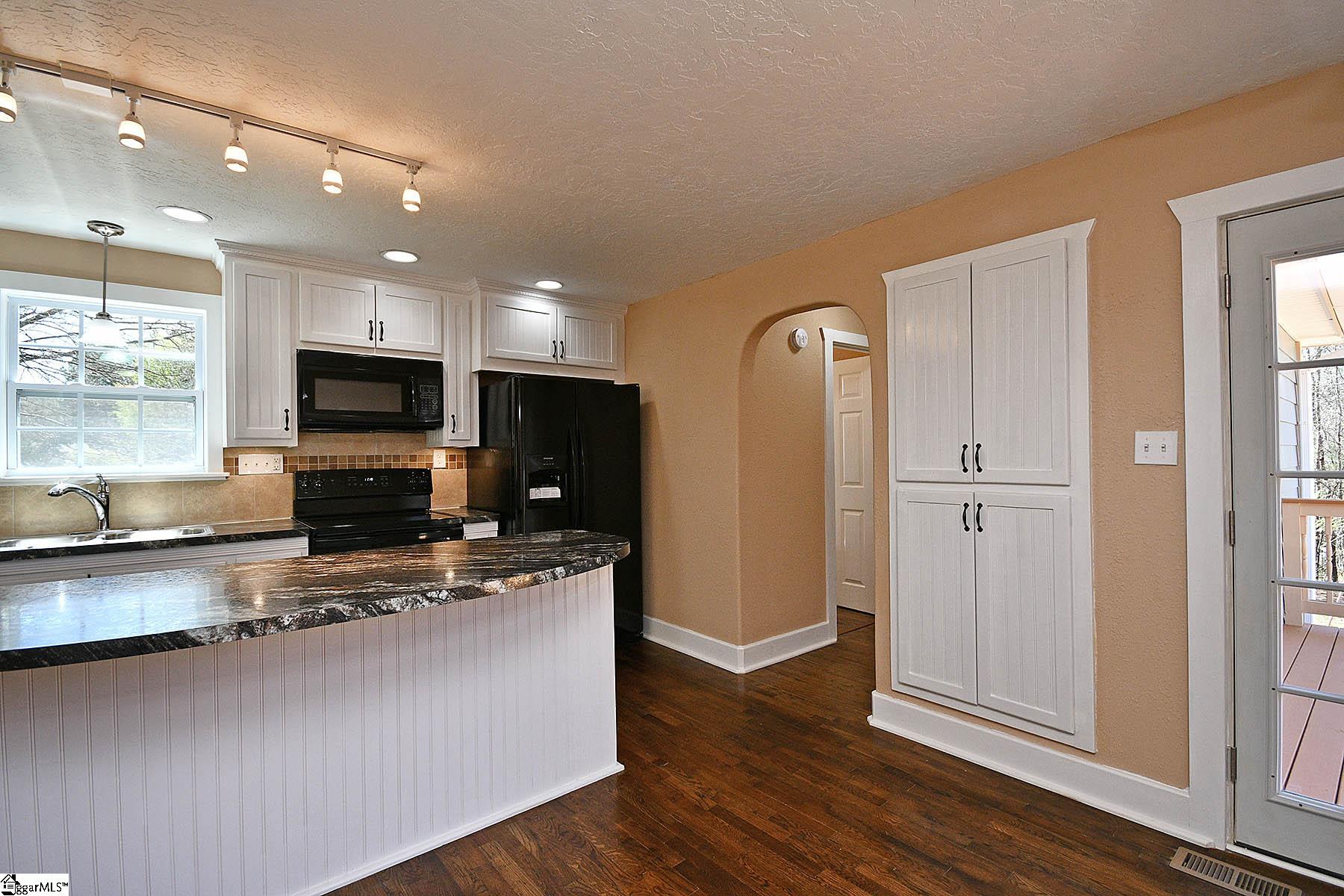 937 North Homestead Road Pickens, SC 29671 - Photo 16 of 36