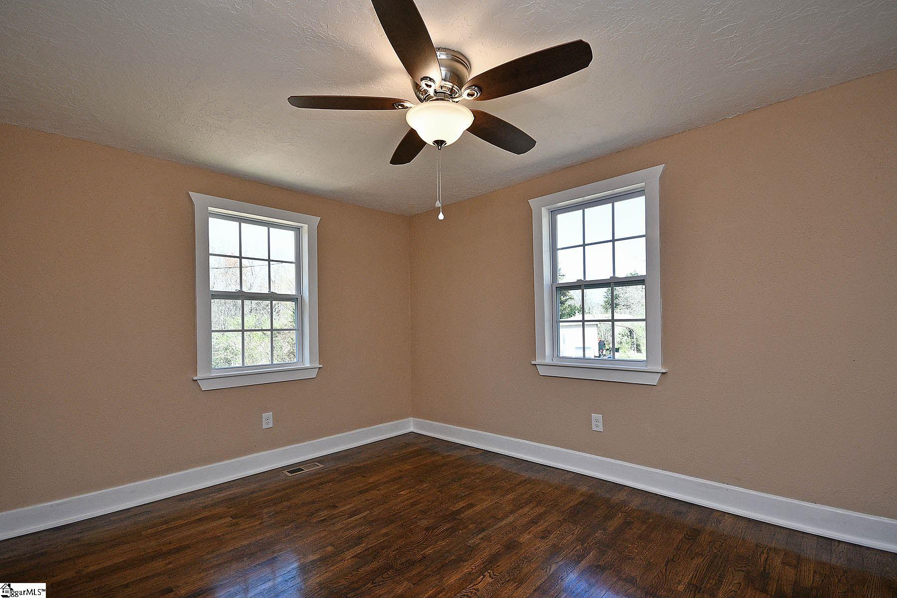 937 North Homestead Road Pickens, SC 29671 - Photo 29 of 36