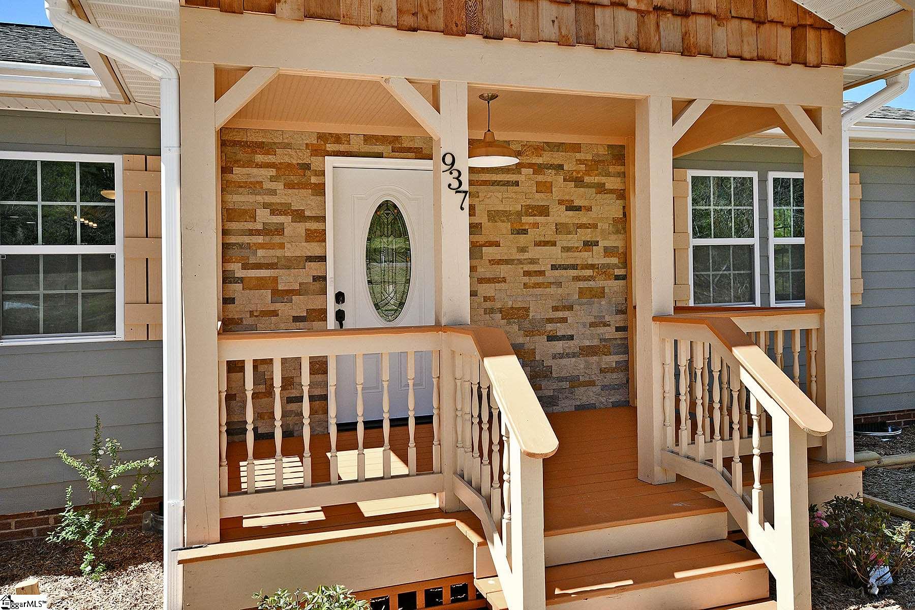 937 North Homestead Road Pickens, SC 29671 - Photo 4 of 36