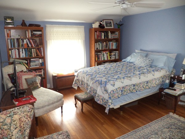 41 Thornton Road Waltham, MA 02453 - Photo 10 of 15