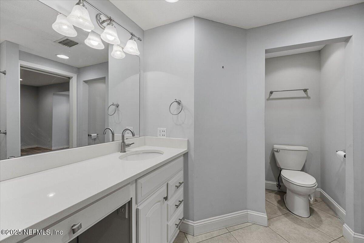 1140 Hickman Road Jacksonville, FL 32216 - Photo 20 of 49 Primary Bathroom