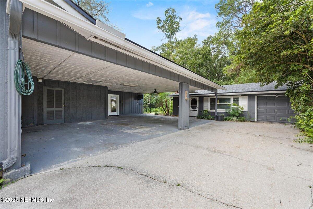 1140 Hickman Road Jacksonville, FL 32216 - Photo 37 of 49 Carport/Guest House