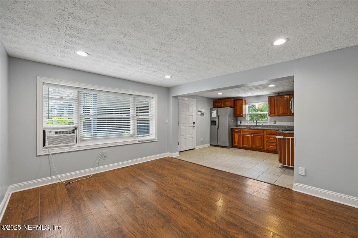 1140 Hickman Road Jacksonville, FL 32216 - Photo 40 of 49 Family Room with Full Kitchen