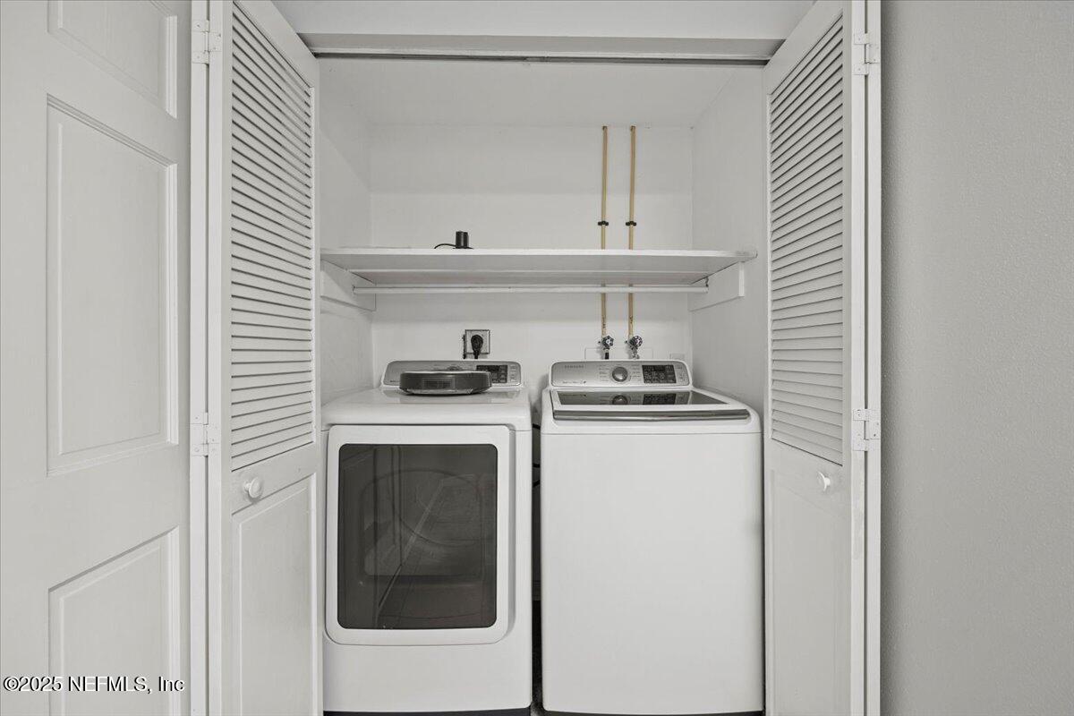 1140 Hickman Road Jacksonville, FL 32216 - Photo 45 of 49 Laundry in Guest House