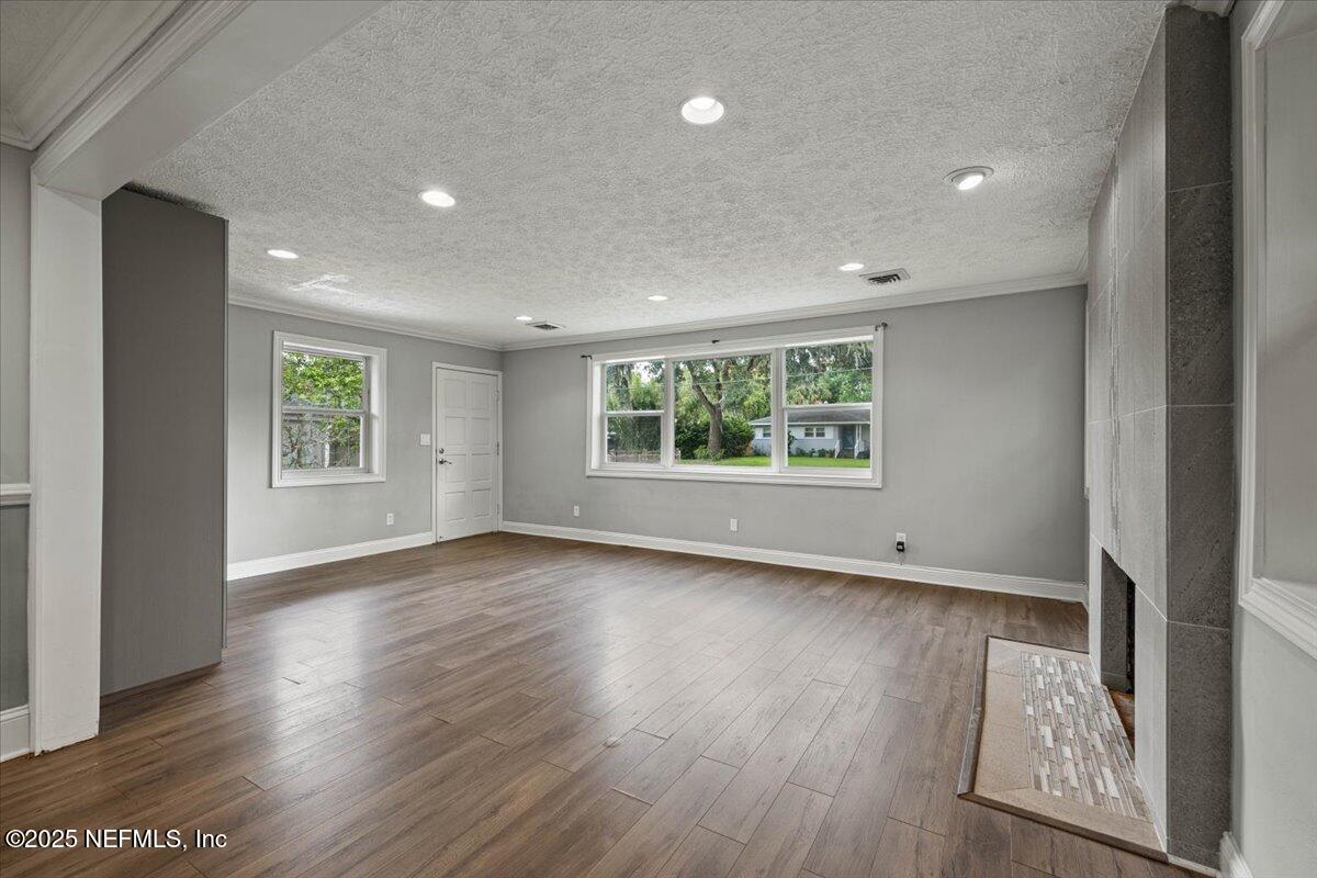 1140 Hickman Road Jacksonville, FL 32216 - Photo 6 of 49 Family Room #1