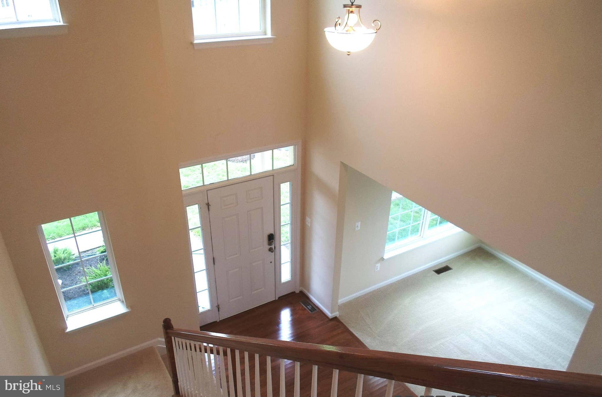 904 Horse Collar Road Accokeek, MD 20607 - Photo 3 of 23 Foyer