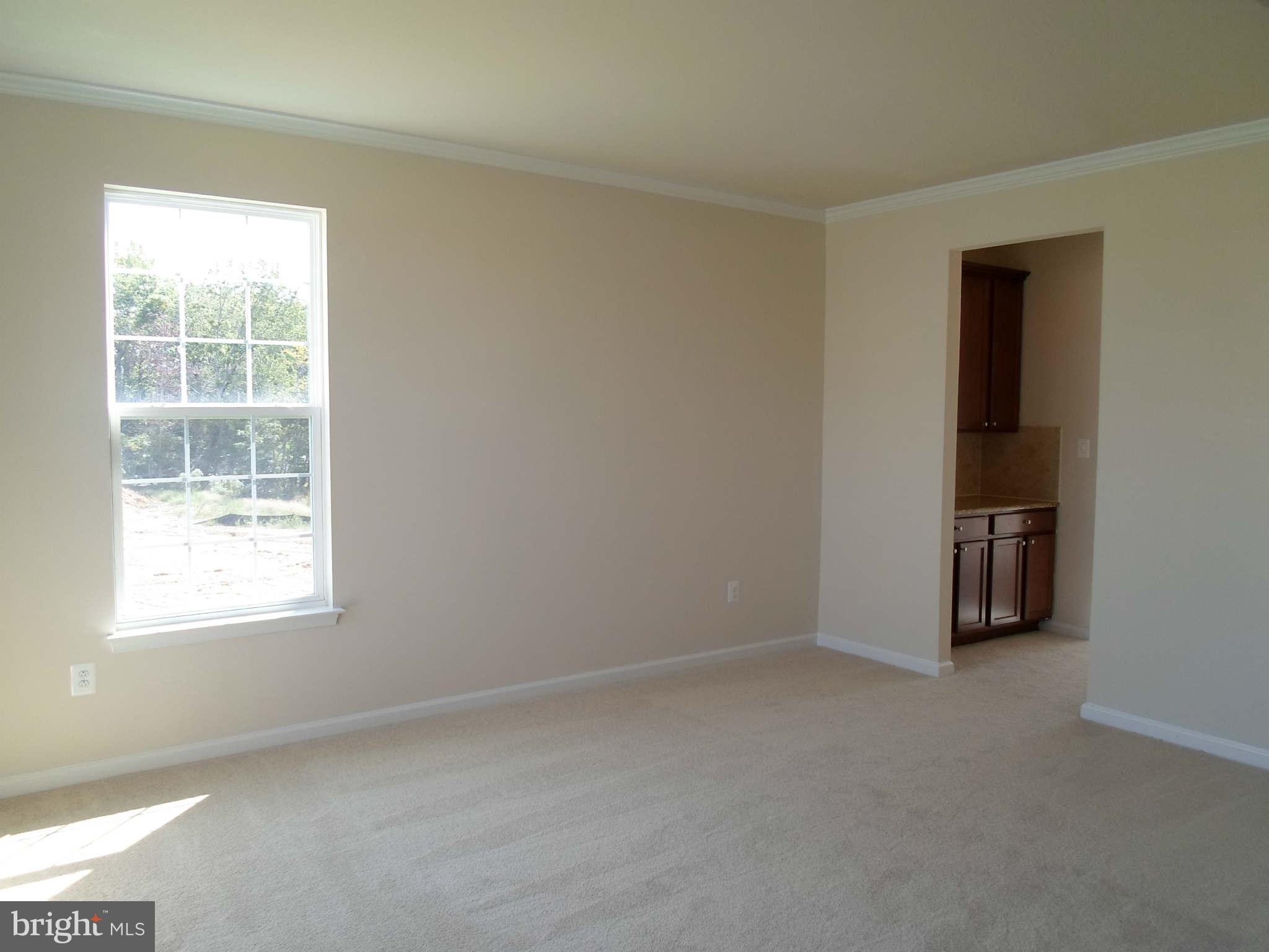 904 Horse Collar Road Accokeek, MD 20607 - Photo 5 of 23 Living Room