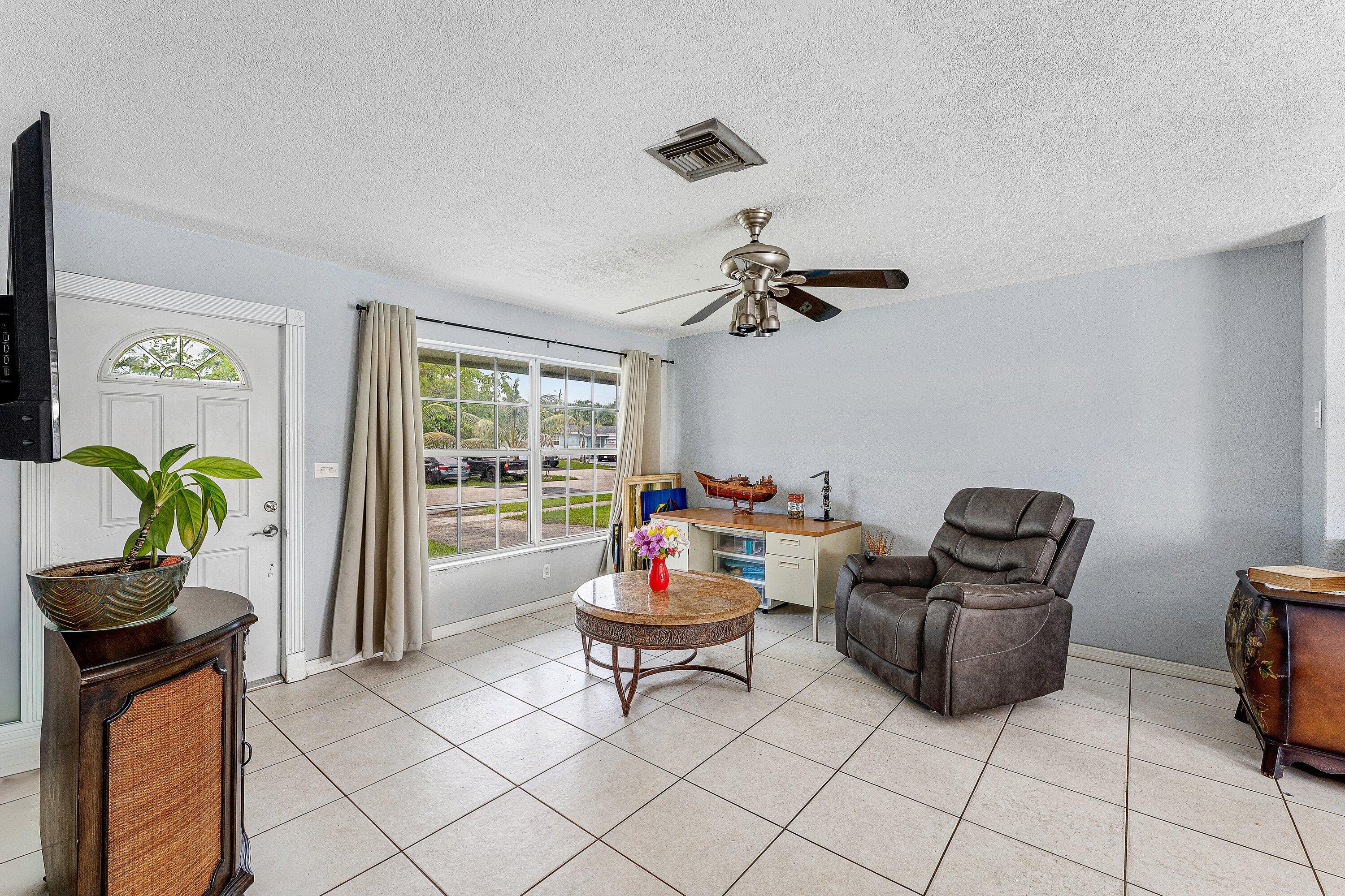 5543 Southwest 7th Street Margate, FL 33068 - Photo 9 of 19 LIVING ROOM