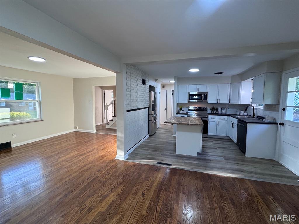 3508 St Henry Lane Bel-Ridge, MO 63121 - Photo 3 of 24