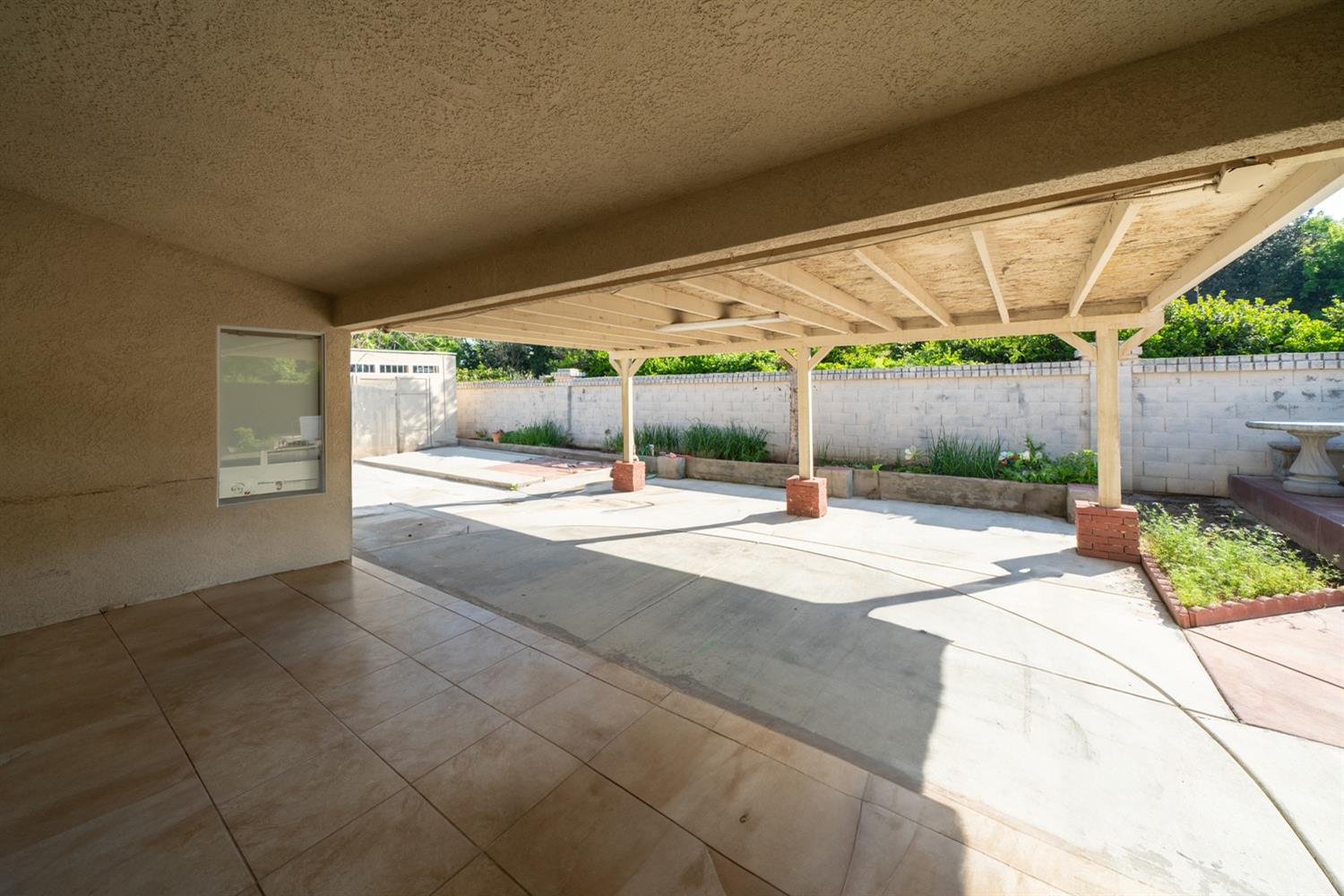 4998 West Decatur Avenue Fresno, CA 93722 - Photo 19 of 24 Gallery Image 19