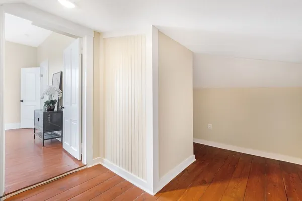 $1,700 | 910 9th Street, Unit 1, Galveston, TX 77550