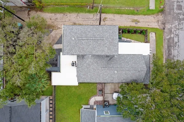 $1,700 | 910 9th Street, Unit 1, Galveston, TX 77550