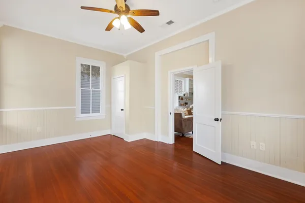 $1,700 | 910 9th Street, Unit 1, Galveston, TX 77550