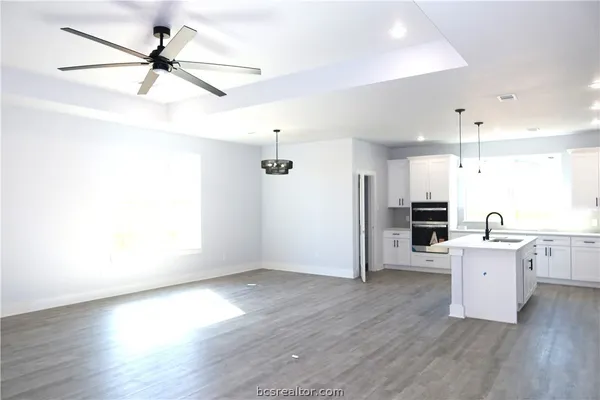 $2,400 | 2008 Reagan Court, Bryan, TX 77802