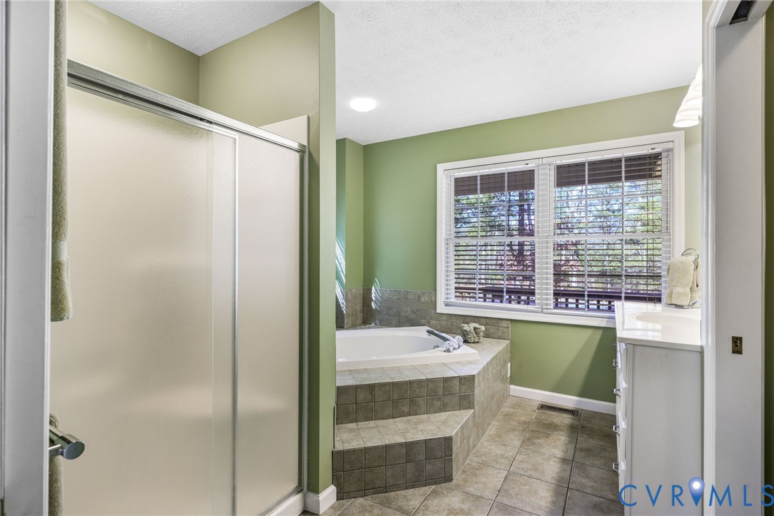 1401 Moccasin Way Basye, VA 22810 - Photo 18 of 46