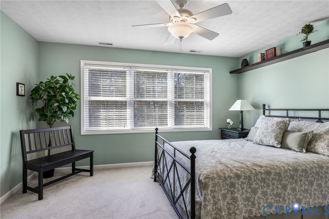 1401 Moccasin Way Basye, VA 22810 - Photo 20 of 46