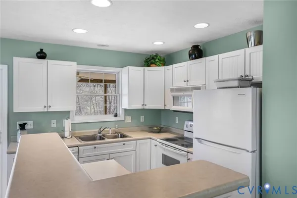 $410,000 | 1401 Moccasin Way, Basye, VA 22810