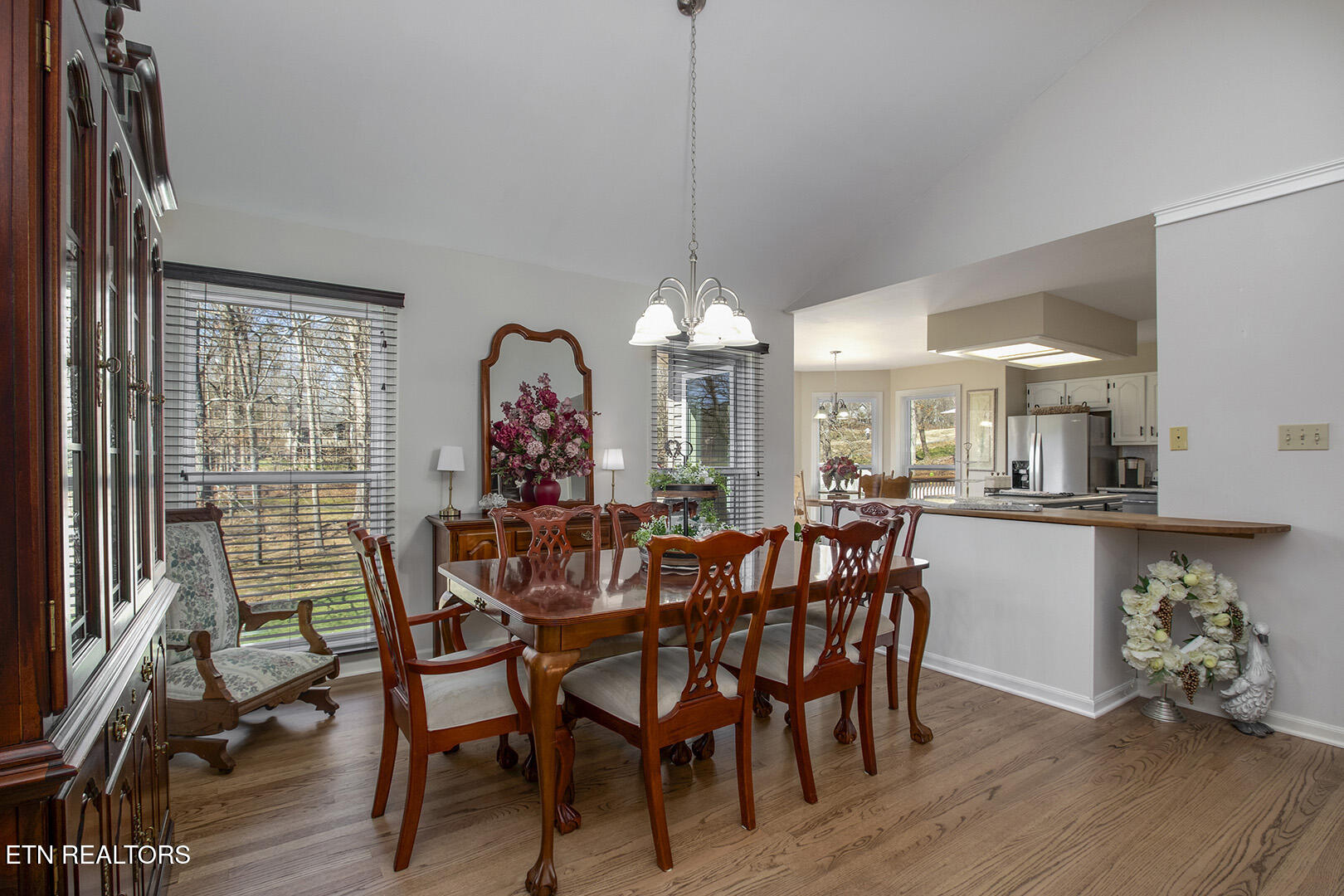 146 Daleyuhski Way Loudon, TN 37774 - Photo 11 of 60 11_146 Daleyuhski Way_Dining01