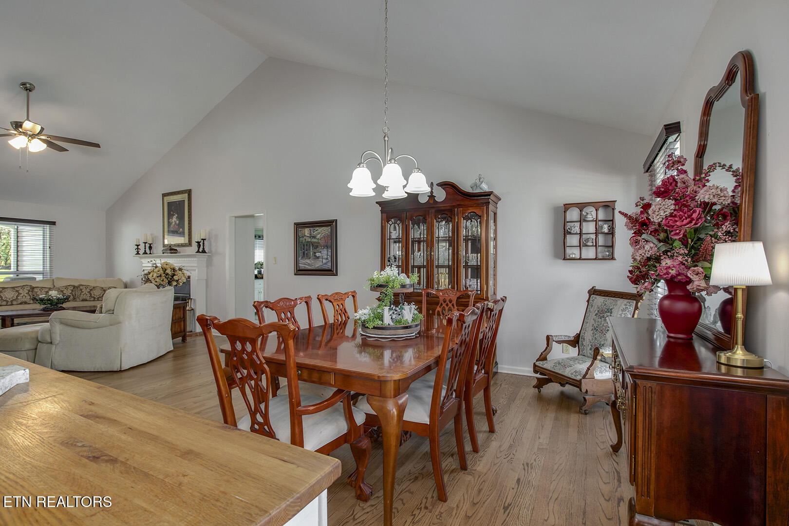 146 Daleyuhski Way Loudon, TN 37774 - Photo 12 of 60 12_146 Daleyuhski Way_Dining02