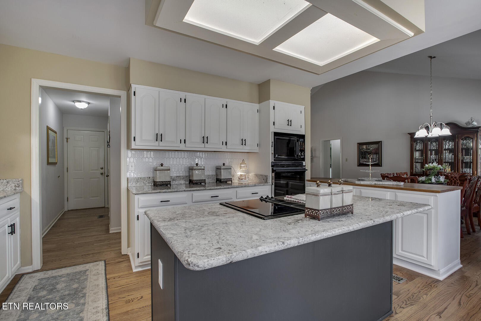 146 Daleyuhski Way Loudon, TN 37774 - Photo 22 of 60 22_146 Daleyuhski Way_Kitchen04