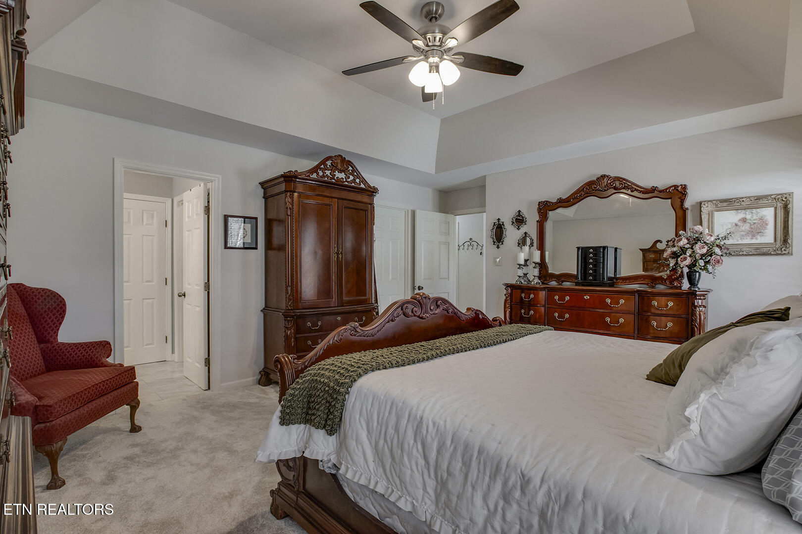 146 Daleyuhski Way Loudon, TN 37774 - Photo 26 of 60 26_146 Daleyuhski Way_MasterBedroom02