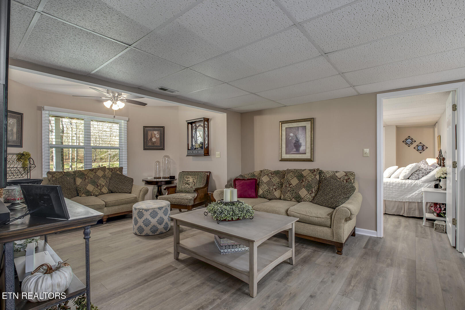 146 Daleyuhski Way Loudon, TN 37774 - Photo 41 of 60 41_146 Daleyuhski Way_Family01