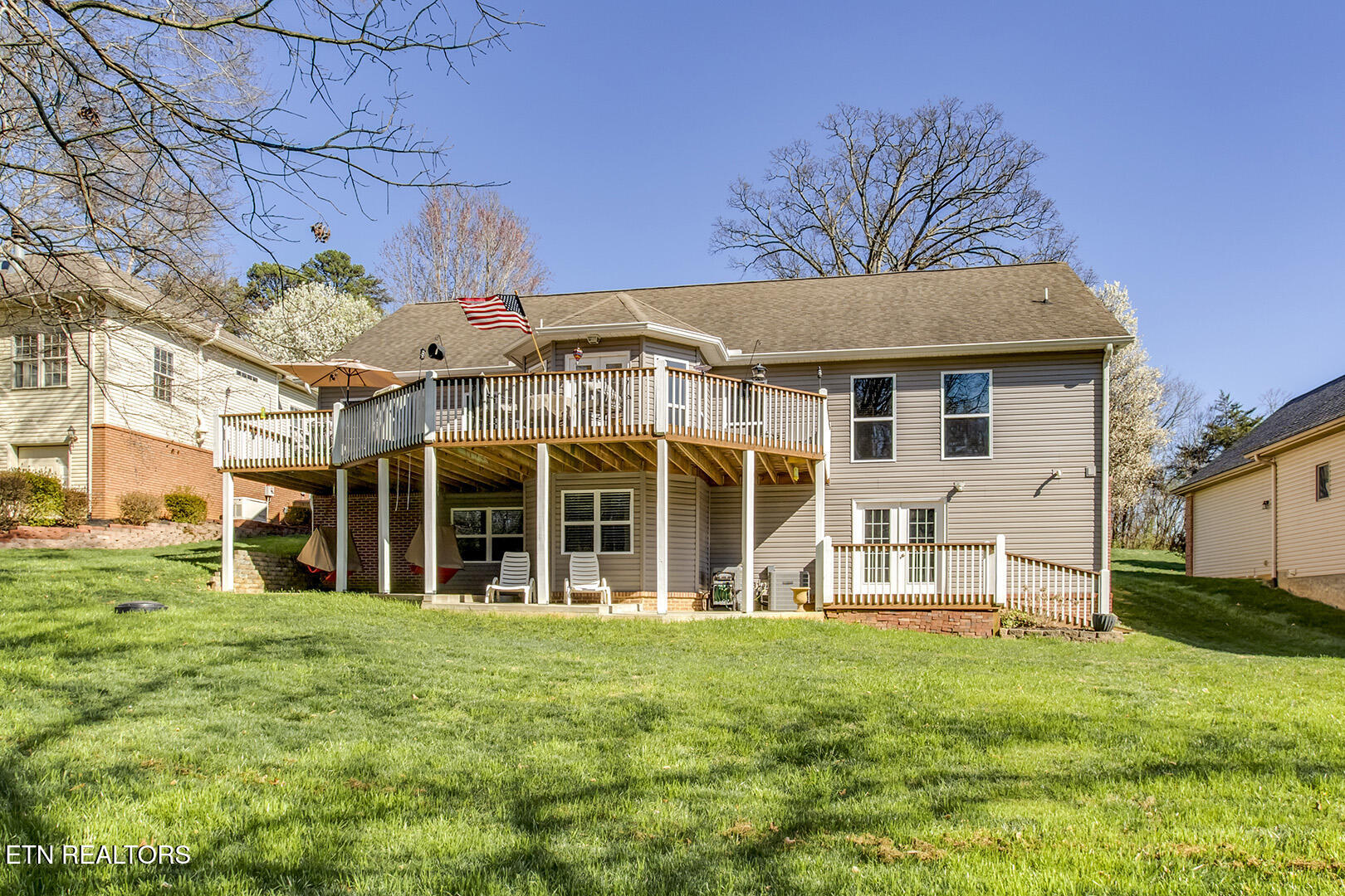 146 Daleyuhski Way Loudon, TN 37774 - Photo 54 of 60 54_146 Daleyuhski Way_Back