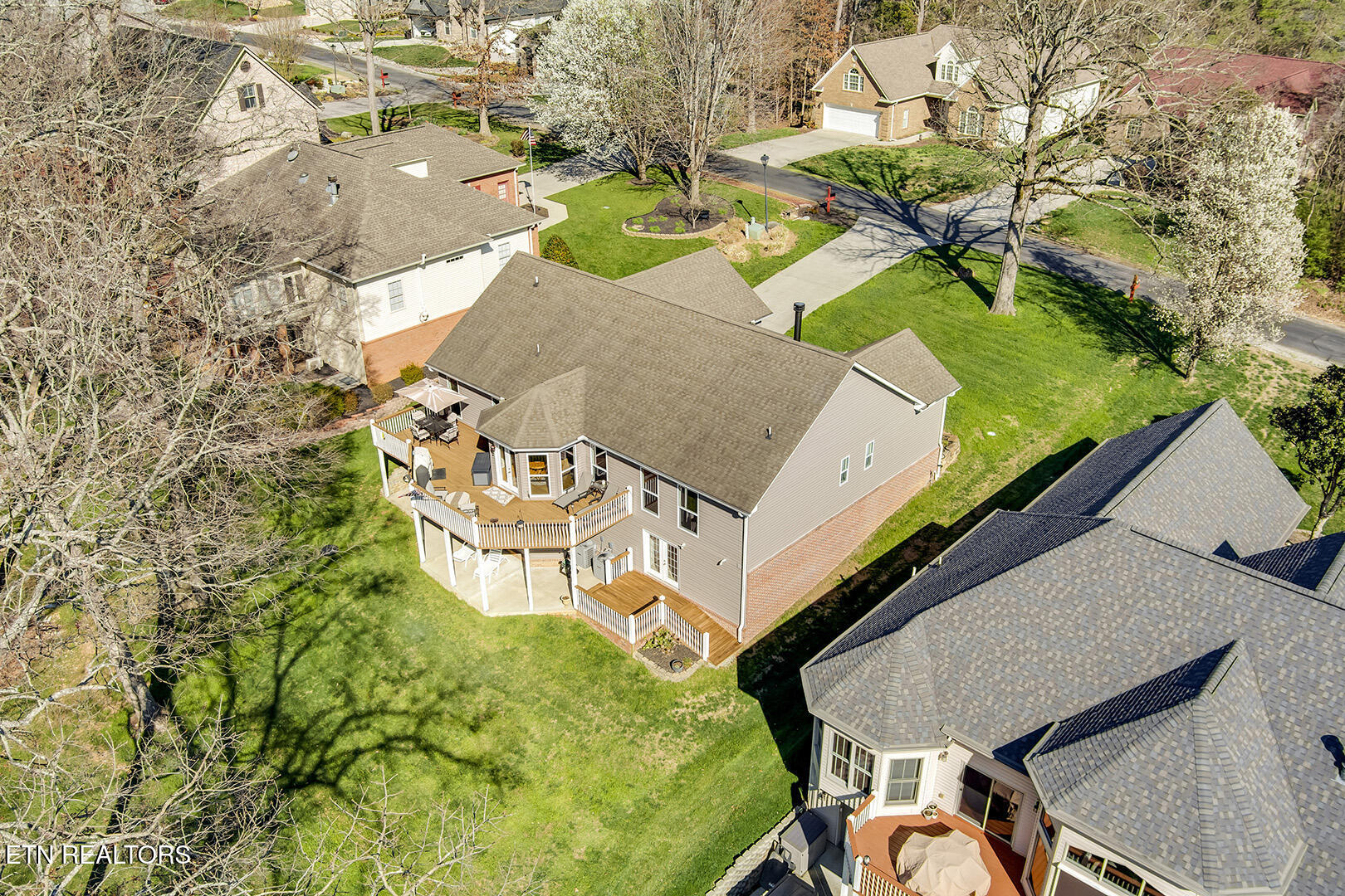 146 Daleyuhski Way Loudon, TN 37774 - Photo 55 of 60 55_146 Daleyuhski Way_BackLeftElevated