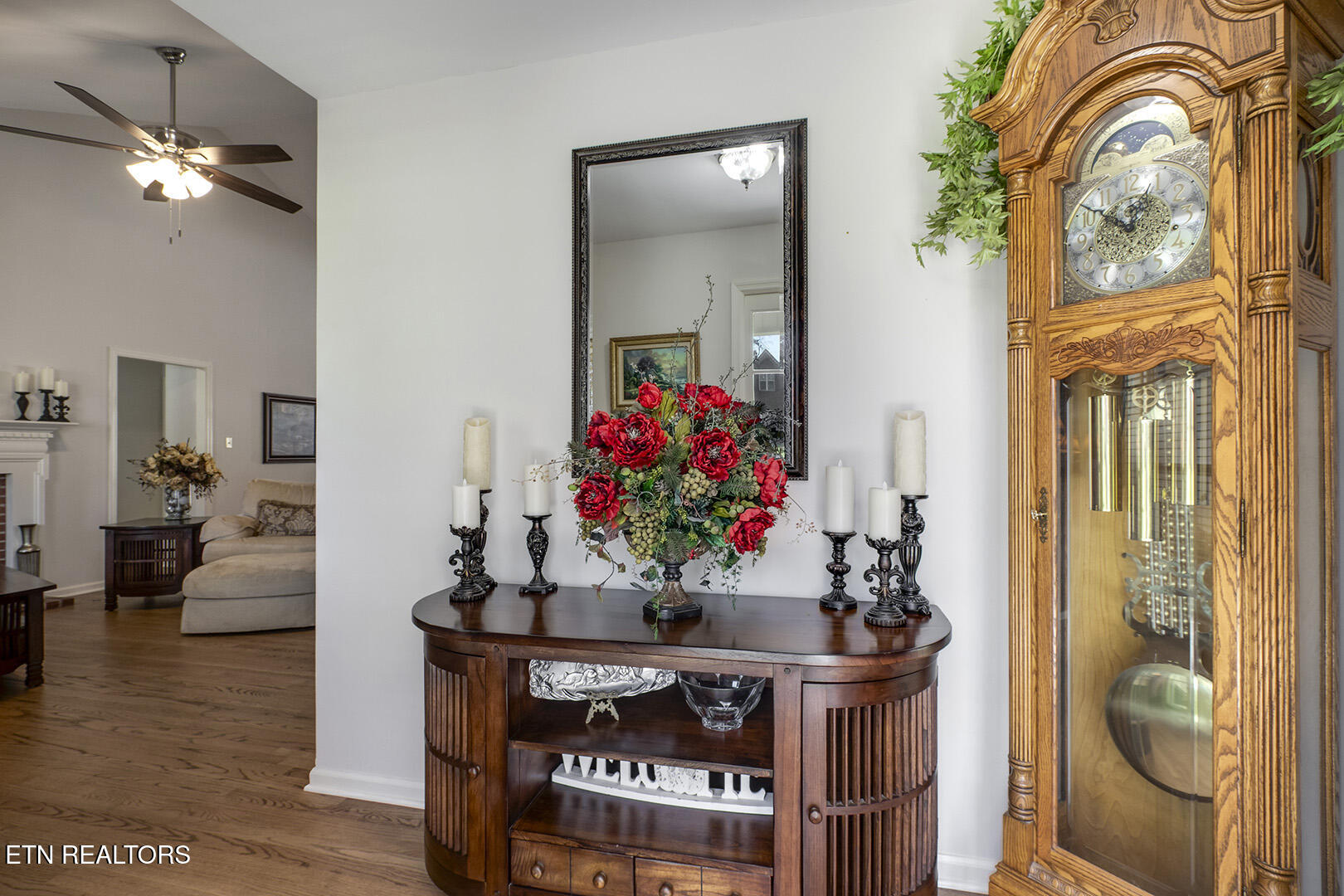 146 Daleyuhski Way Loudon, TN 37774 - Photo 6 of 60 06_146 Daleyuhski Way_EntryView