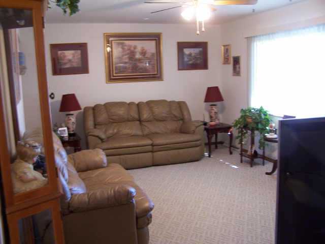 344 London Road West Jefferson, OH 43162 - Photo 2 of 5