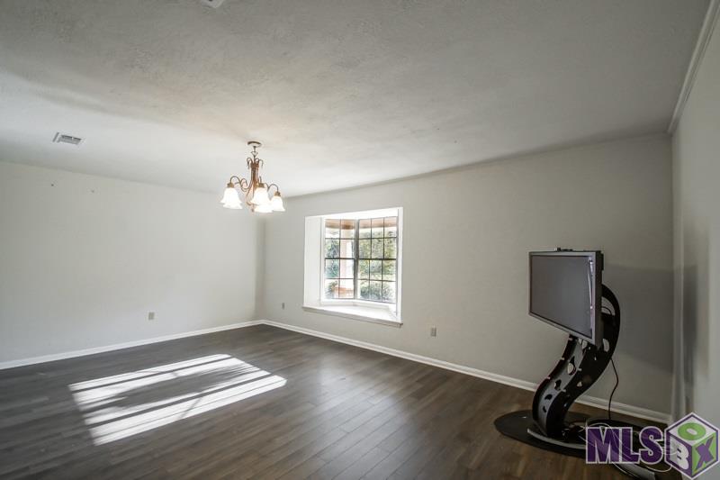18434 Manchac Acres Road Prairieville, LA 70769 - Photo 16 of 32 Gallery Image 16