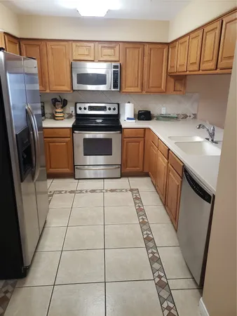 $3,400 | 3722 Laguna Drive, Galveston, TX 77554