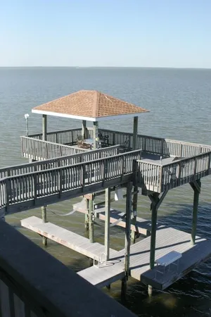 $3,400 | 3722 Laguna Drive, Galveston, TX 77554