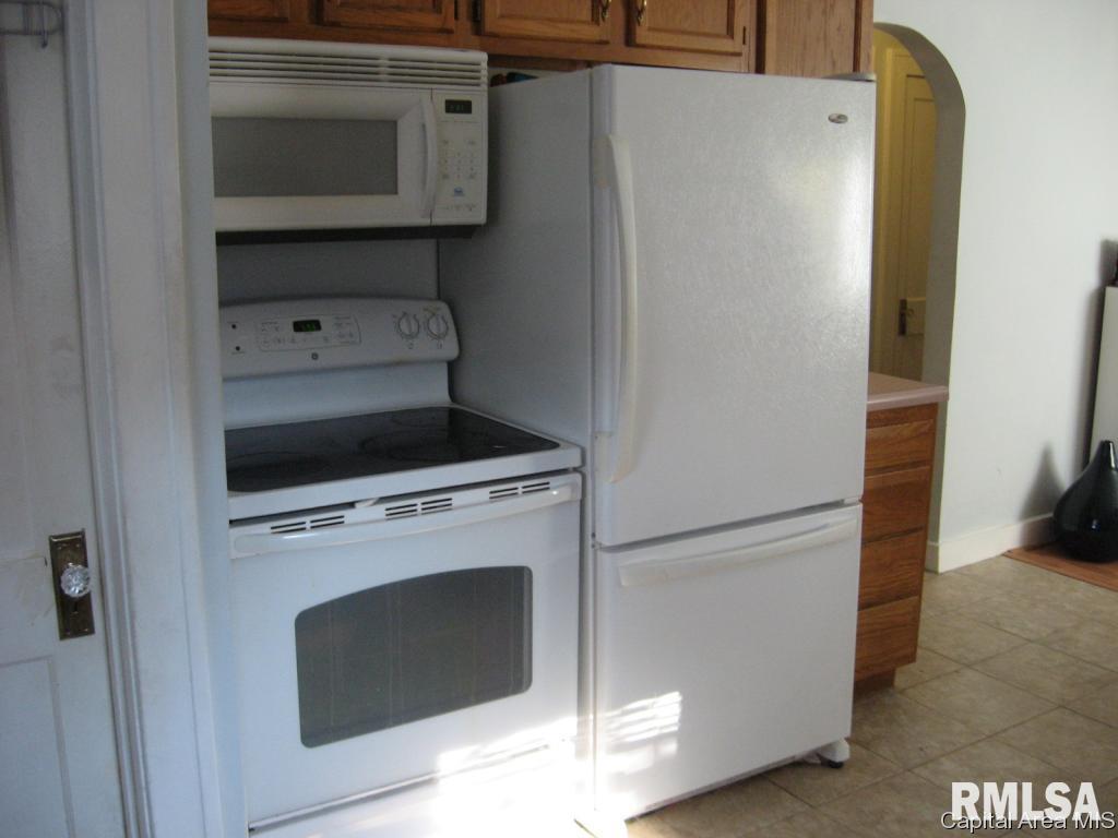 413 East Cross Street Springfield, IL 62703 - Photo 8 of 14