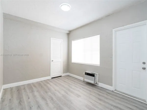 $1,600 | 7635 Dickens Avenue, Unit 3, Miami Beach, FL 33141