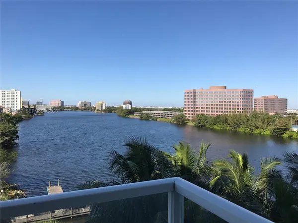 $2,300 | 5099 Northwest 7th Street, Unit 703, Miami, FL 33126