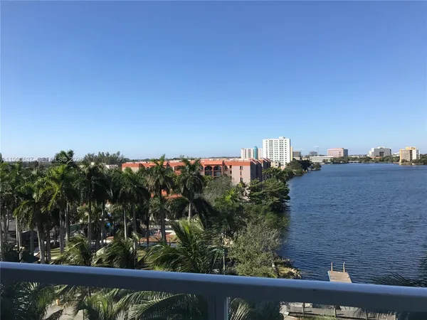 $2,300 | 5099 Northwest 7th Street, Unit 703, Miami, FL 33126