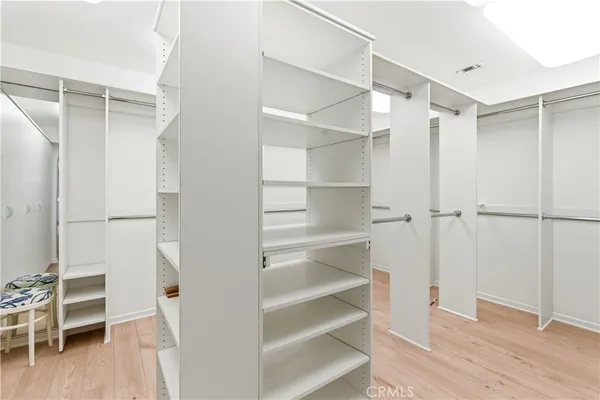 $10,000 | 1917 Yacht Puritan, Newport Beach, CA 92660