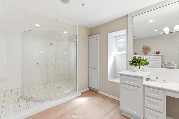 $10,000 | 1917 Yacht Puritan, Newport Beach, CA 92660