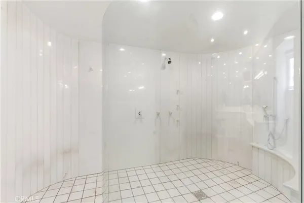 $10,000 | 1917 Yacht Puritan, Newport Beach, CA 92660