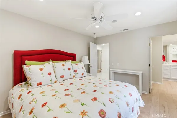 $10,000 | 1917 Yacht Puritan, Newport Beach, CA 92660