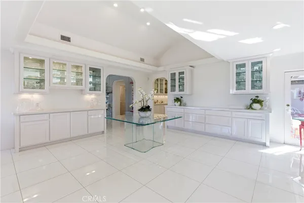 $10,000 | 1917 Yacht Puritan, Newport Beach, CA 92660