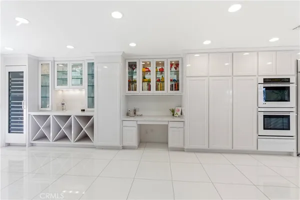 $10,000 | 1917 Yacht Puritan, Newport Beach, CA 92660