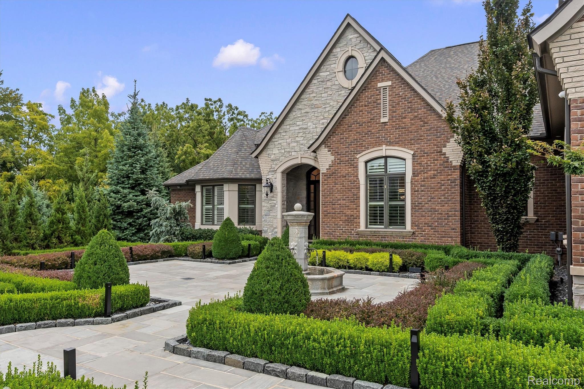 2475 Creekside Court Rochester, MI 48306 - Photo 89 of 91 003-Creekside-63.jpg