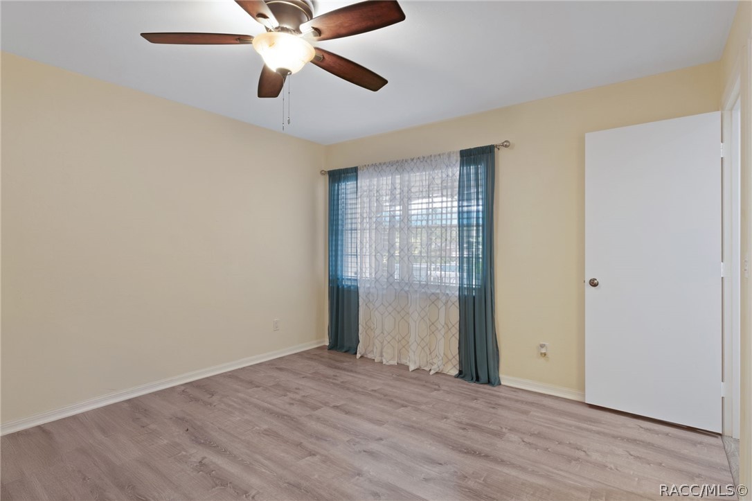 1504 North Foxboro Loop Crystal River, FL 34429 - Photo 24 of 52 Guest Bedroom w/Ensuite Bath