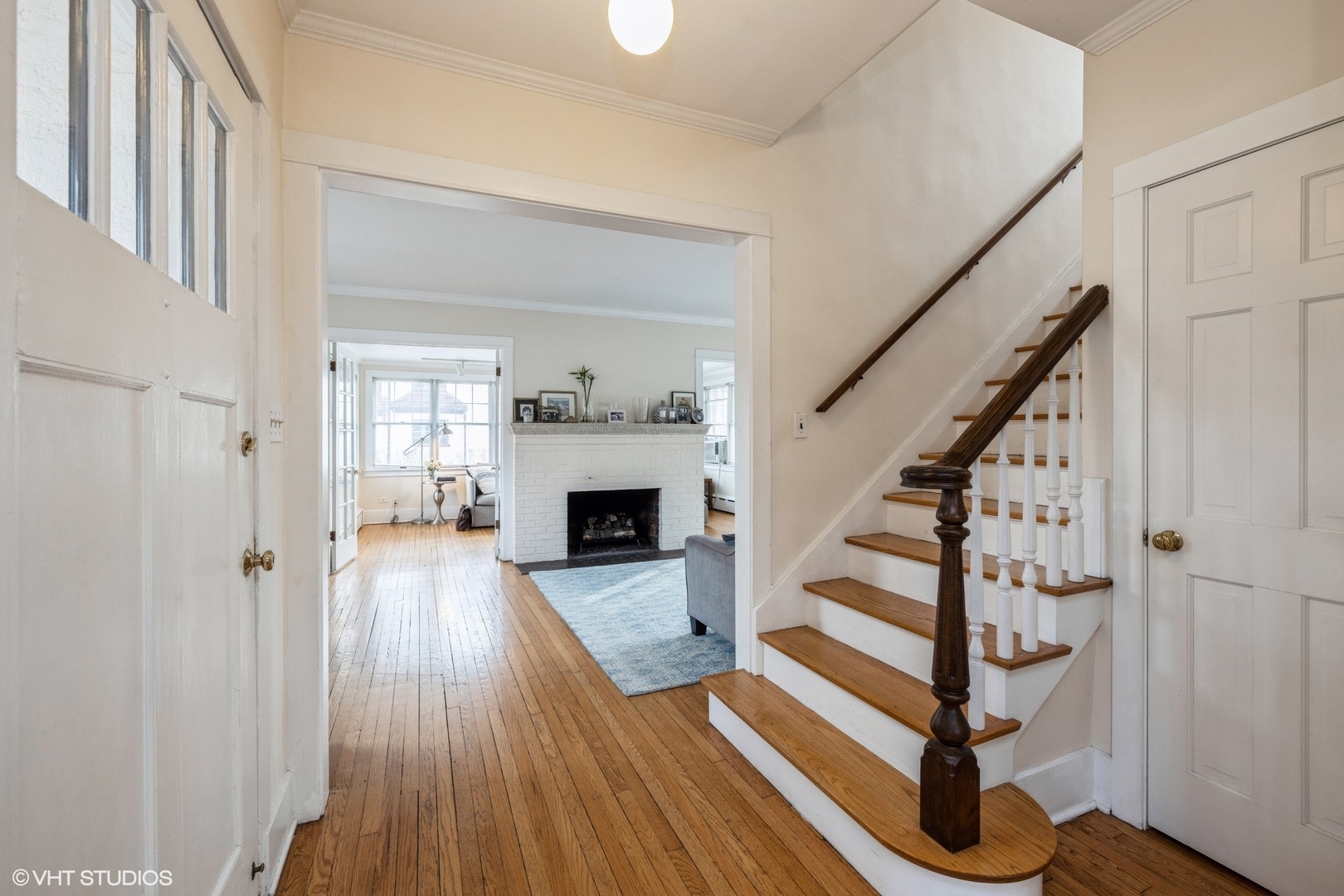 322 North Monroe Street Hinsdale, IL 60521 - Photo 2 of 26