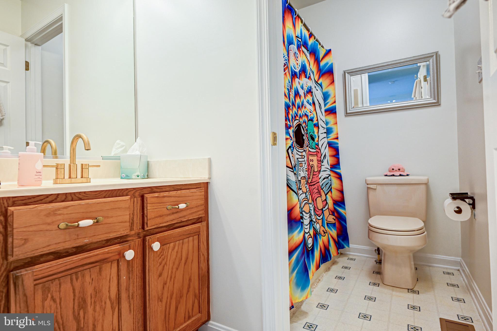 1019 Gullo Road New Windsor, MD 21776 - Photo 45 of 55 Conveniently located 2nd floor bath