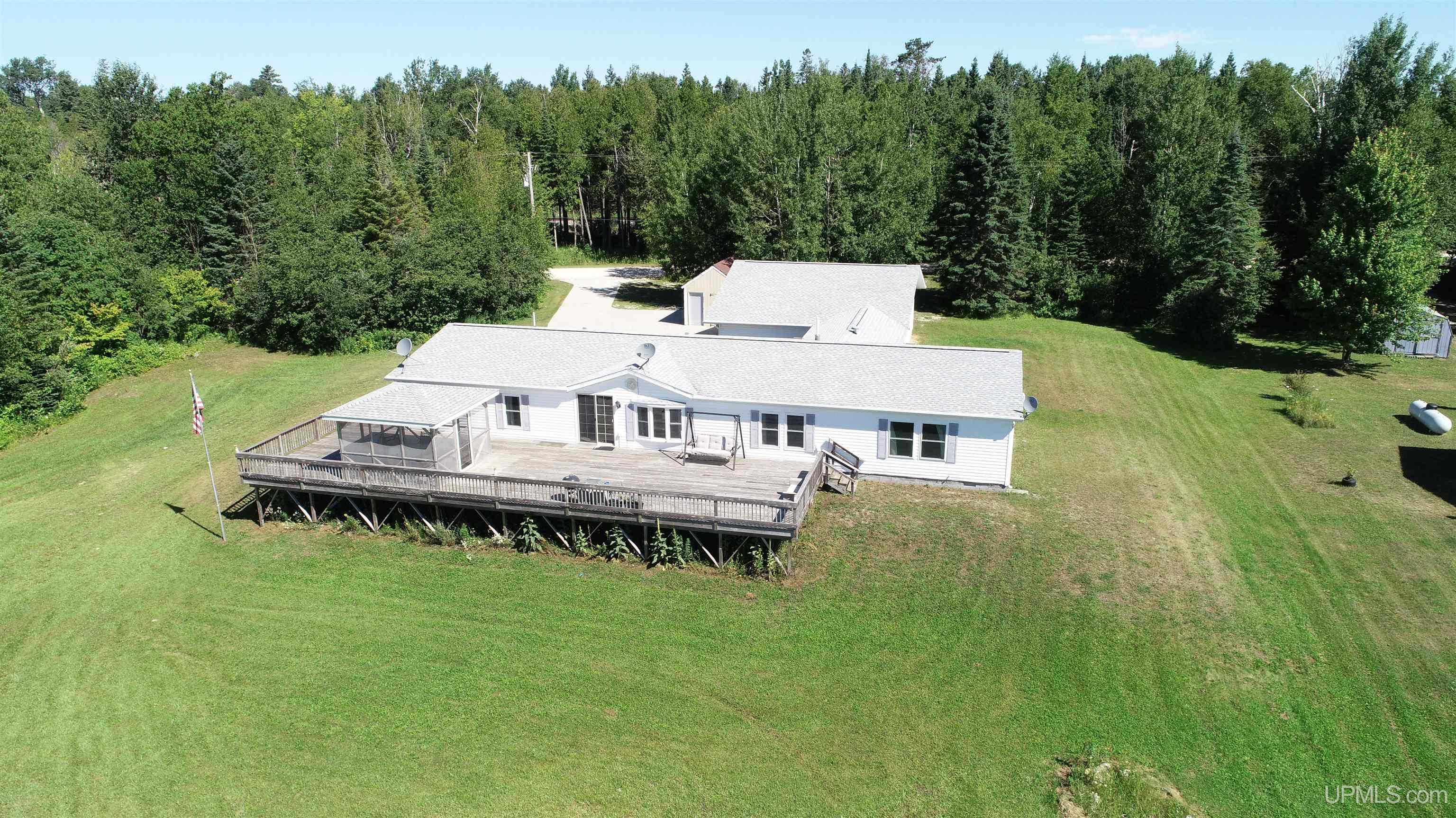3319 North Gulliver Lake Road Gulliver, MI 49840 - Photo 1 of 62