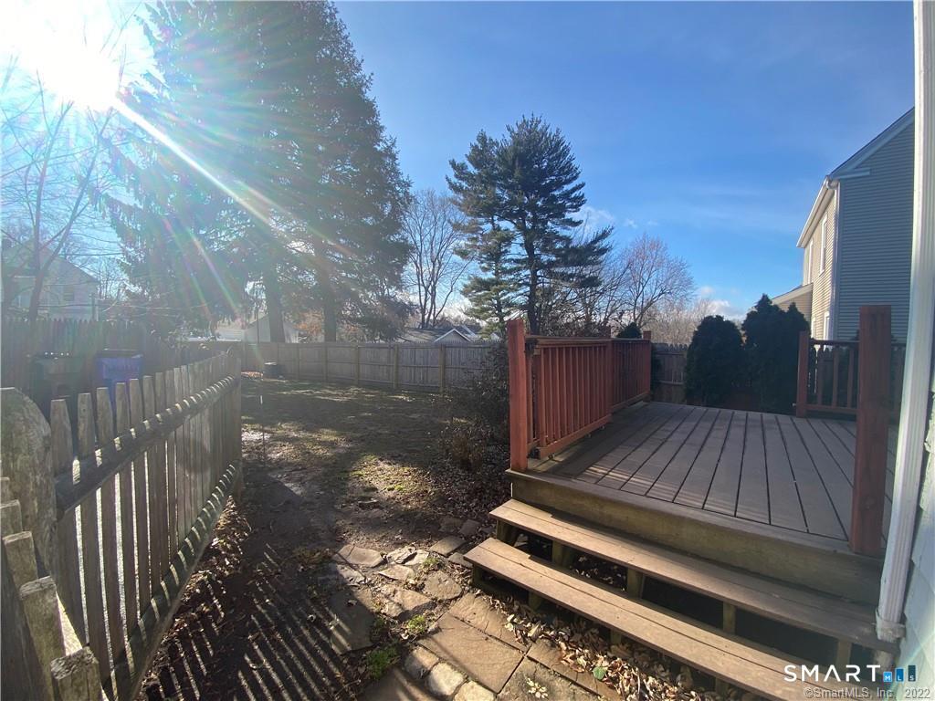71 Fennbrook Road West Hartford, CT 06119 - Photo 24 of 27